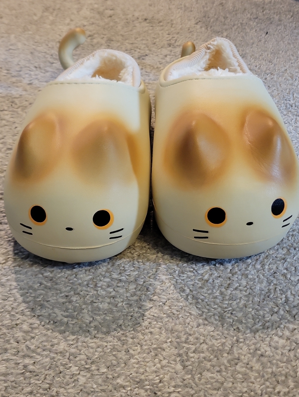 Cat Slippers For Kids Nwot
